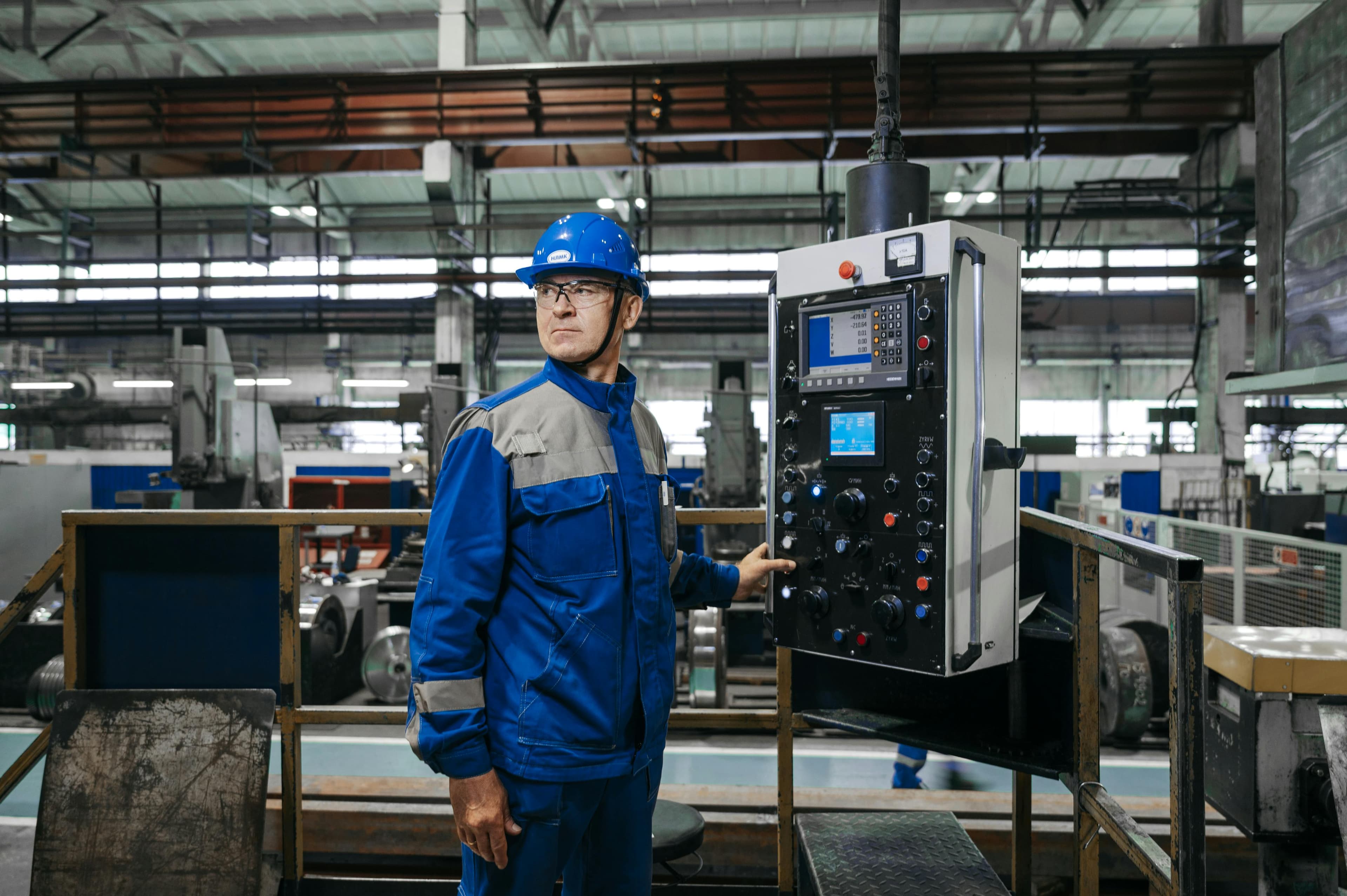 Industry 4.0: Practical Automation for Mid-Size Manufacturers